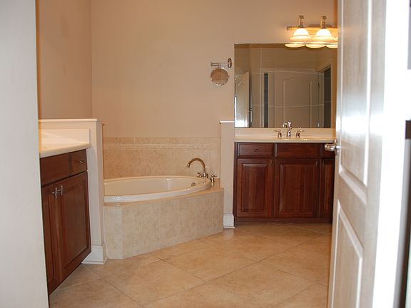 4th image of 13846 Atlantic Blvd APT 111