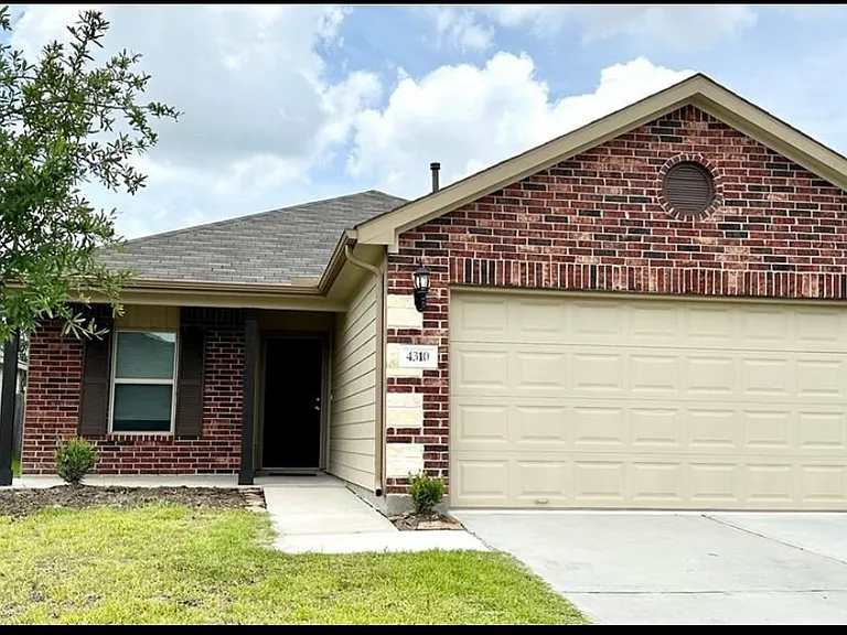 4310 Whisky River Dr — Photo 1