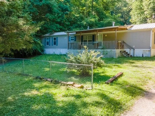 463 Lovers Ln, Townsend, TN 37882