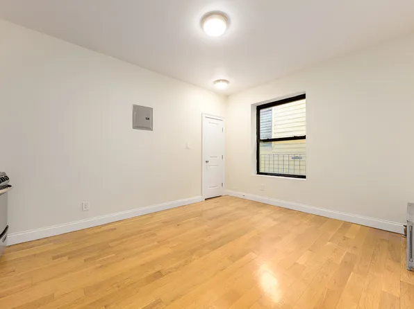 301 Cumberland Street image 3 of 4