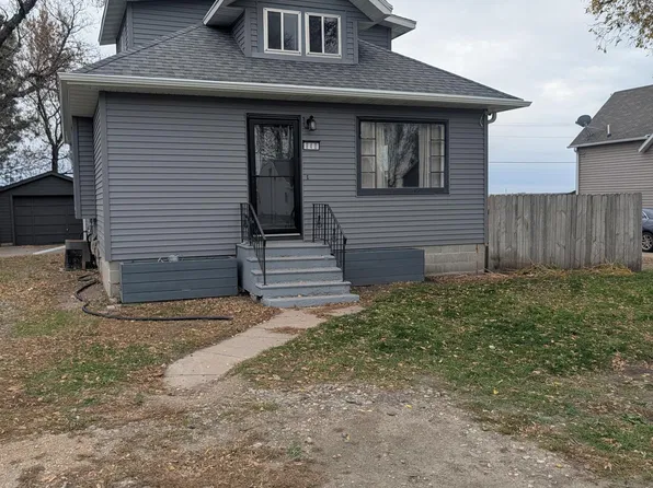 840 Elm St, Kindred, ND 58051