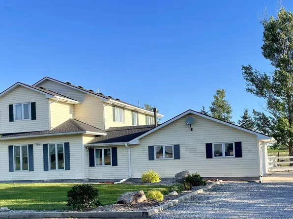 4368 Road 74, Torrington, WY 82240