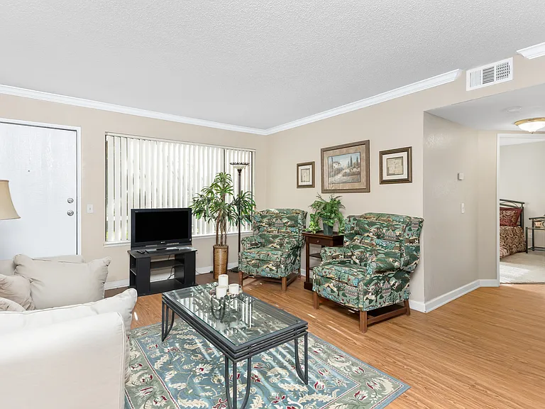 Quailpointe Apartments — Photo 30
