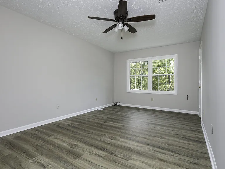 5 Cooperfield Ave — Photo 20