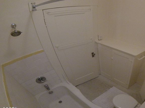 2nd image of 105 21st Ave 4-unit 211050