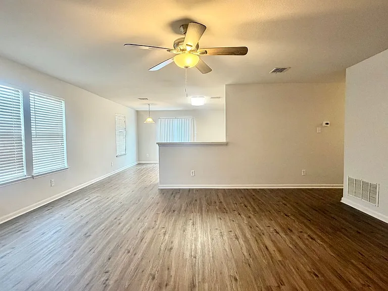 1415 Aztec Trl — Photo 4