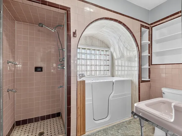 93 West 35th Street image 12 of 47