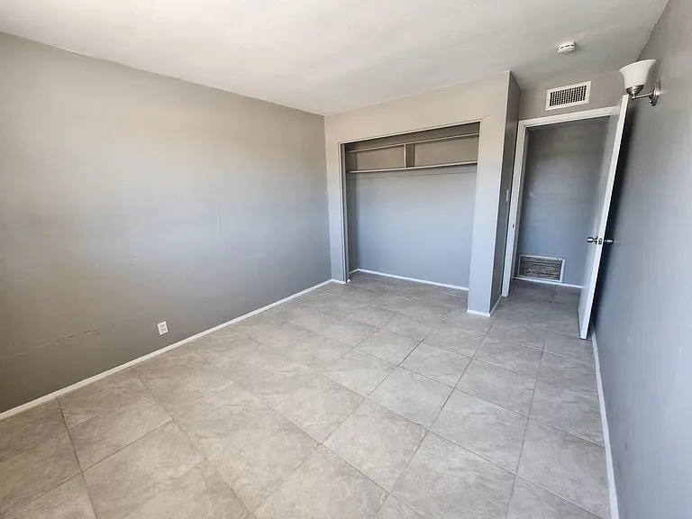 7033 E Calle Orion — Photo 11