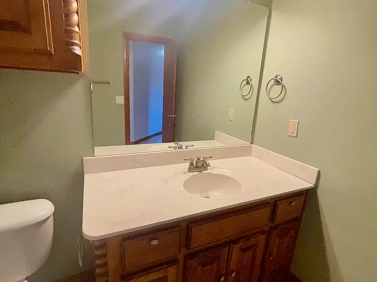 819 Rickwood Cir — Photo 21