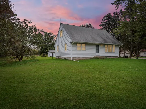 14759 Lake Dr NE, Columbus, MN 55025