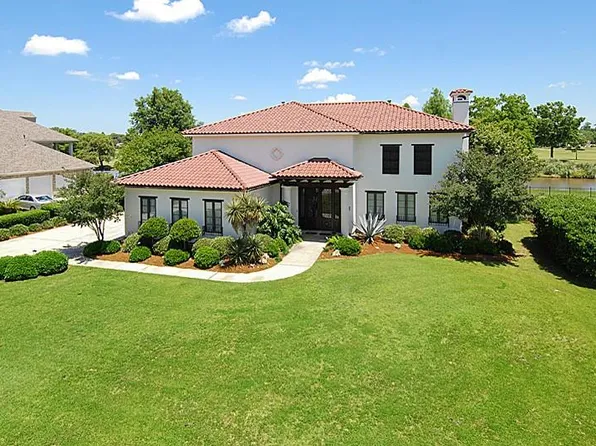 107 English Turn Dr, New Orleans, LA 70131