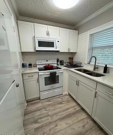 265 Spring Dr #3 — Photo 8