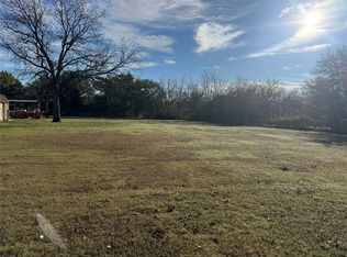 N Hovey St, Chico, TX 76431