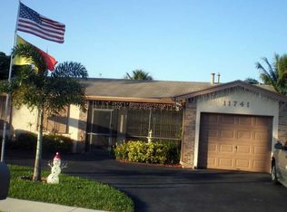 11741 NW 42nd St, Sunrise, FL 33323