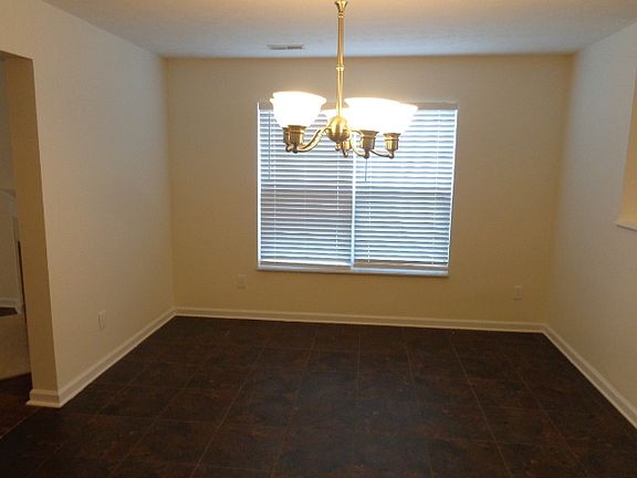 5th image of 365 Stewart Springs Dr