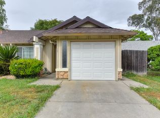 15 Rosto Ct, Sacramento, CA 95823