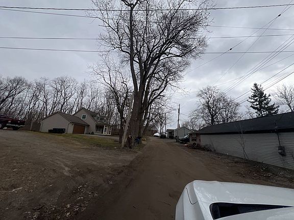 5th image of 1523 Tipton St
