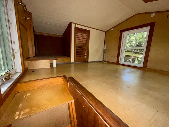 408 SE 138th Ave — Photo 8