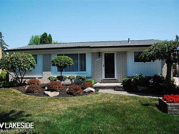 3rd image of 50408 Spruce Dr