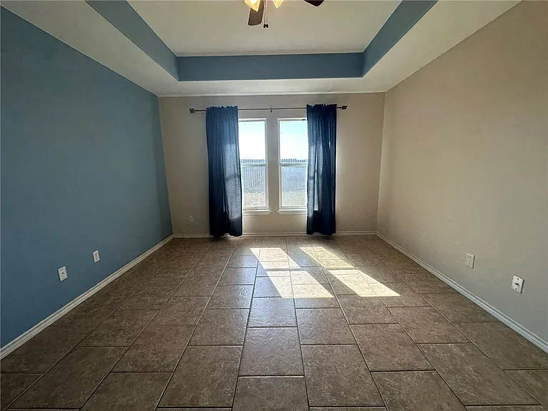 2012 Cottonwood Dr — Photo 16