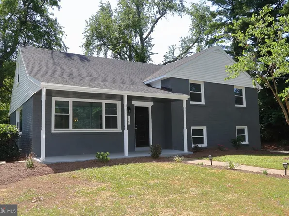 16 Fairway Dr, Malvern, PA 19355