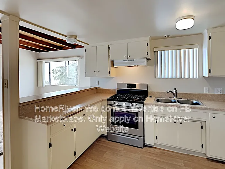 3516 Ocean Dr — Photo 3