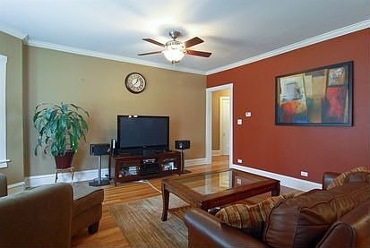 3rd image of 208 S Lombard Ave #A