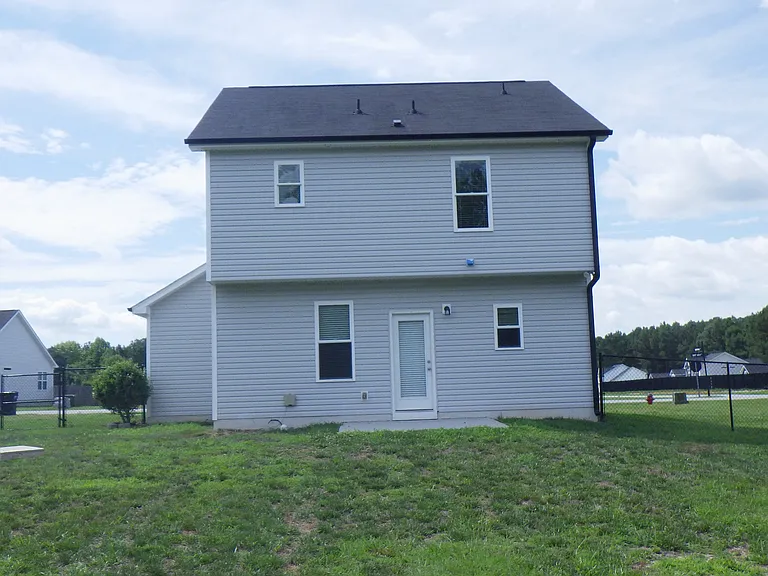 218 Day Lily St — Photo 15