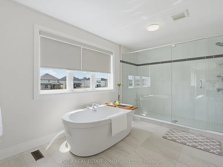 1258 Silverfox Dr — Photo 16