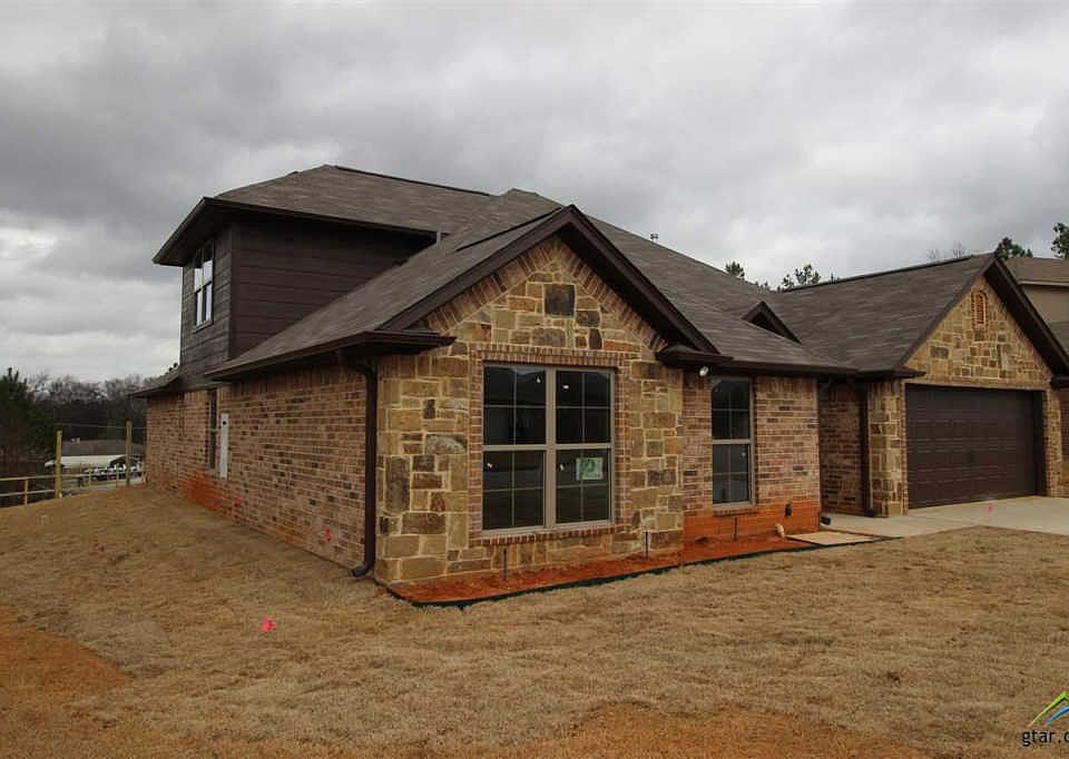 2nd image of 373 Maggie Cir