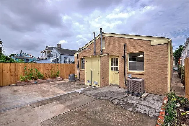 1460 N Roman St — Photo 10