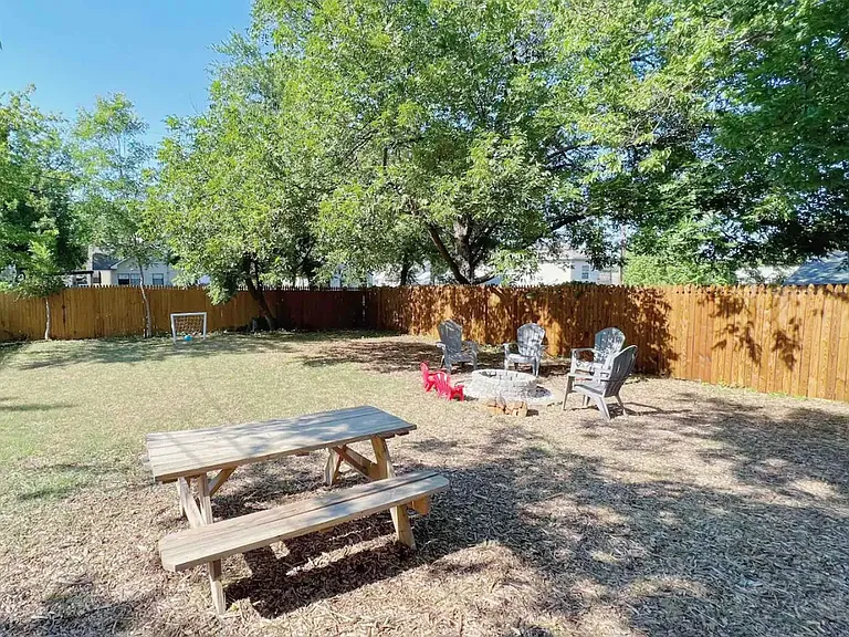 2927 Aster St — Photo 18