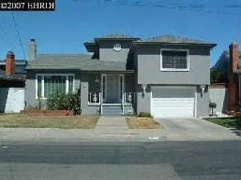 449 Hawthorne St photo 1