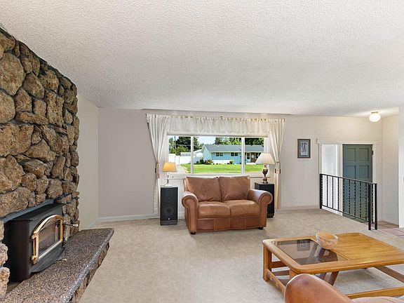 5th image of 5209 W Rosewood Ave