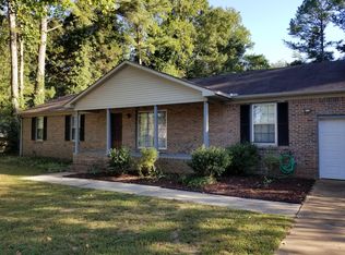 110 Simmons Ln, New Market, AL 35761