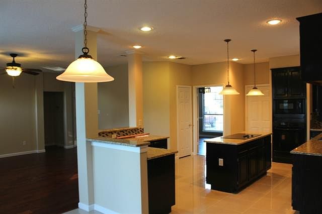1st image of 902 Kingwood Cir