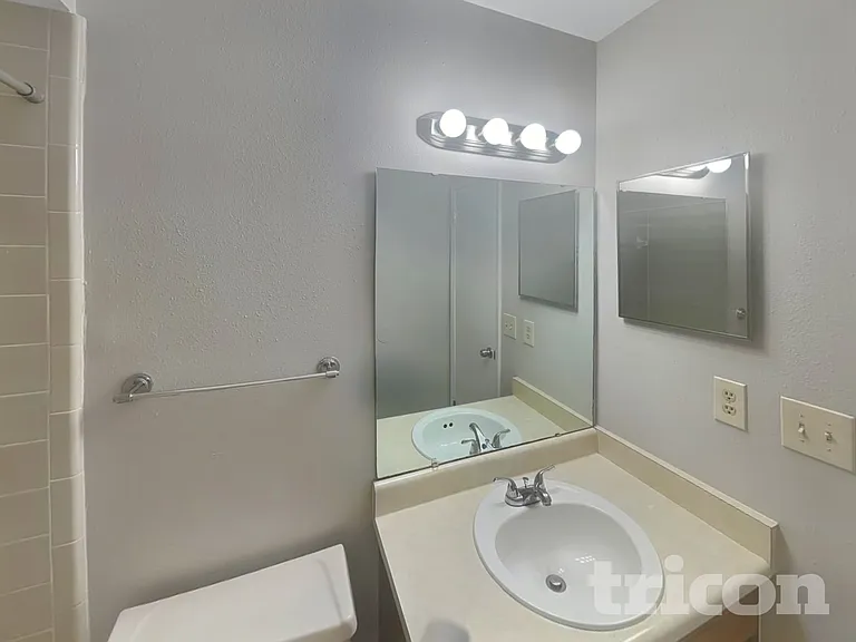1239 La Mesa Ave — Photo 10