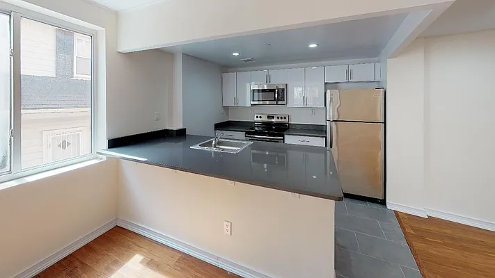 Rented by Metro Garden Realty NYC | media 33