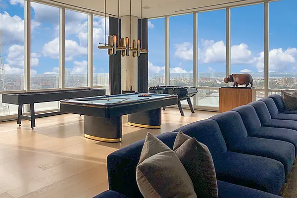 Rented by Compass | media 19