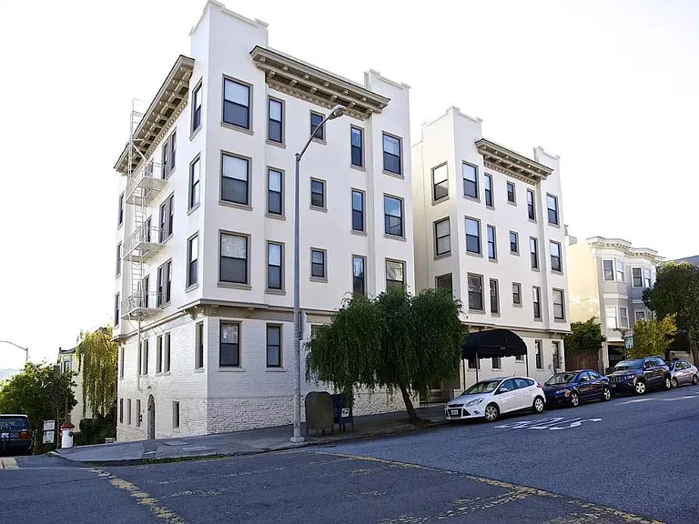 3201 Washington — Photo 19