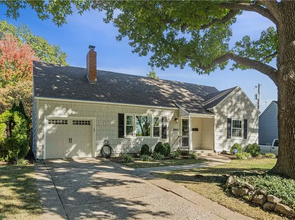 5801 Ash Dr, Roeland Park, KS 66205