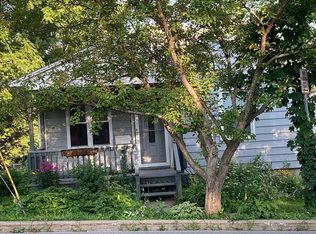 28 Farnham St, Cazenovia, NY 13035