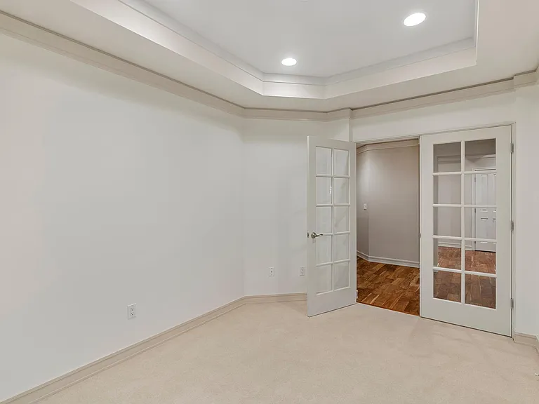 221 5th Ave S #105 — Photo 5