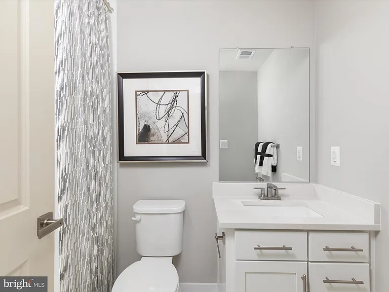 1341 Aspen NW — Photo 13