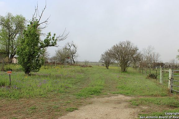 4th image of 165 County Road 304