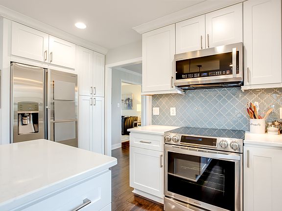 4th image of 4613 Sand Rock Ln