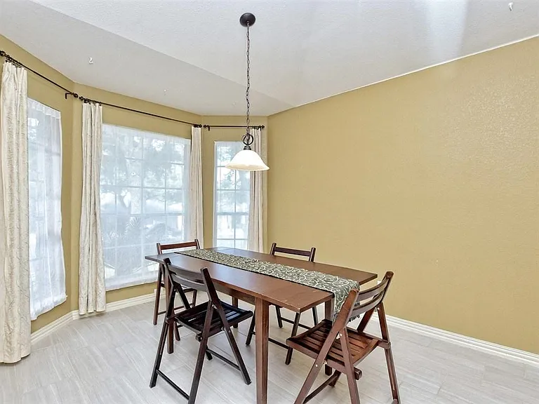 9224 Vigen Cir — Photo 2