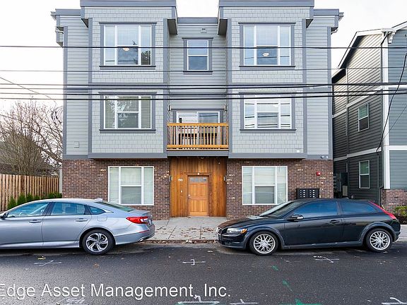 2nd image of 436 NE Stafford St #6705688