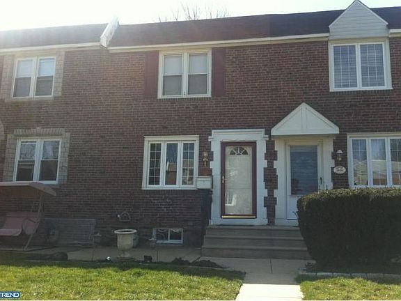 3rd image of 1018 Brookwood Ln
