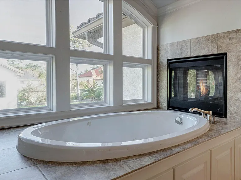 5410 Valerie St — Photo 25